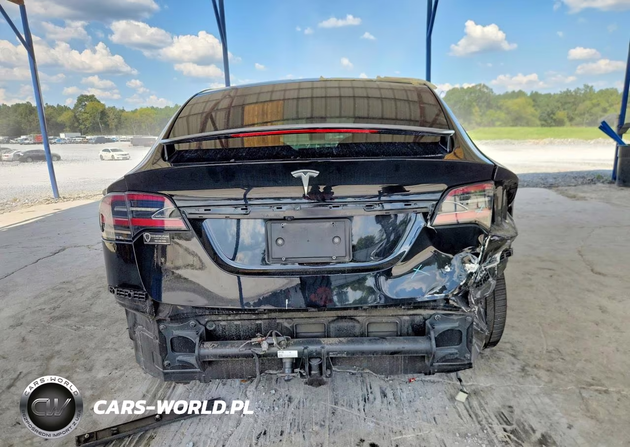 2022 Tesla Model X VIN:7SAXCBE68NF345920 - 6