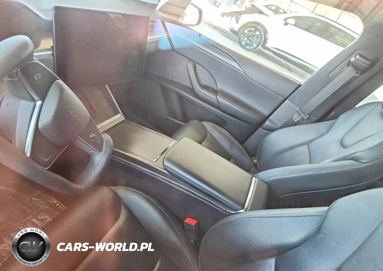 2022 Tesla Model X VIN:7SAXCBE68NF345920 - 8