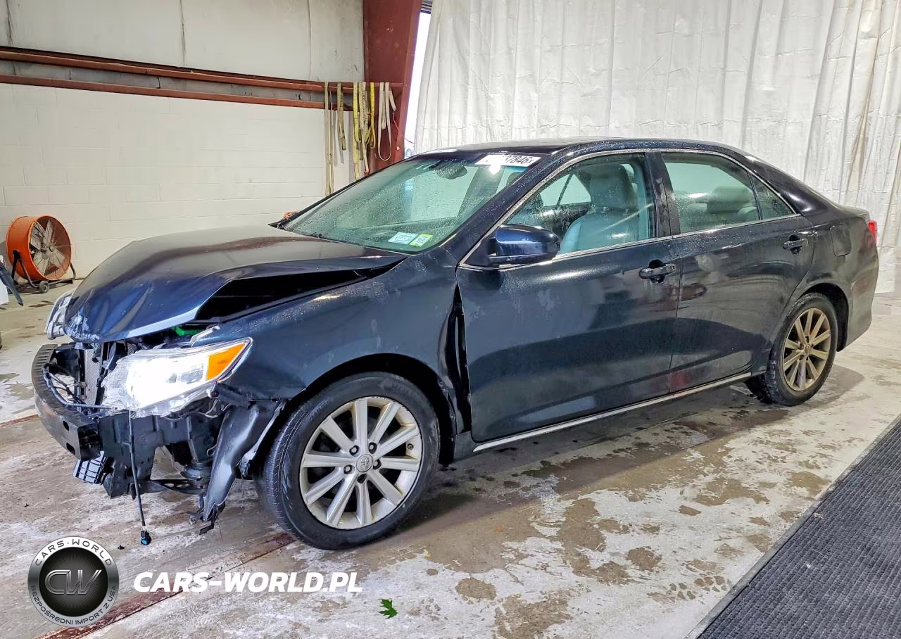 2014 Toyota Camry Xle V6 – zdjęcie 1 z 13
