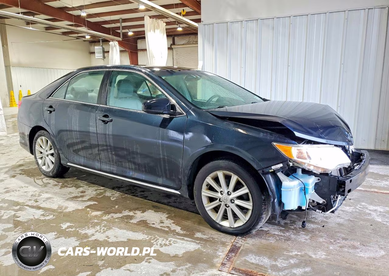 2014 Toyota Camry Xle V6 VIN:4T1BK1FK0EU024425 - 4