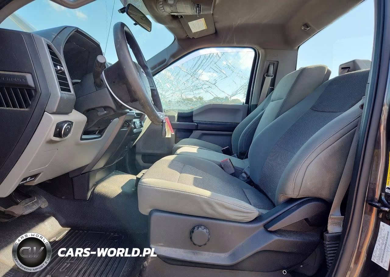 2017 Ford F250 Super Duty VIN:1FTBF2B65HEE74349 - 7