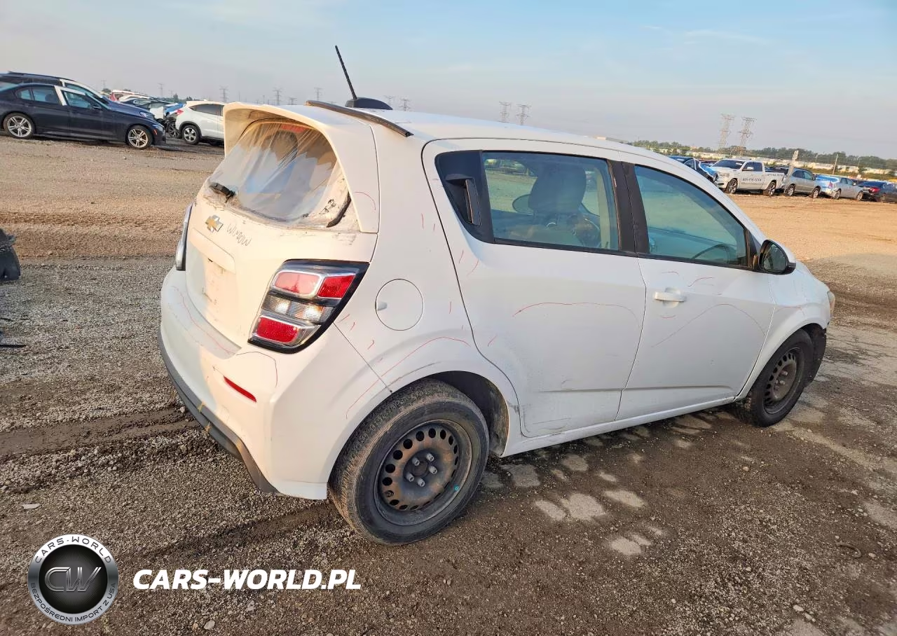 2017 Chevrolet Sonic VIN:1G1JG6SH1H4167499 - 3