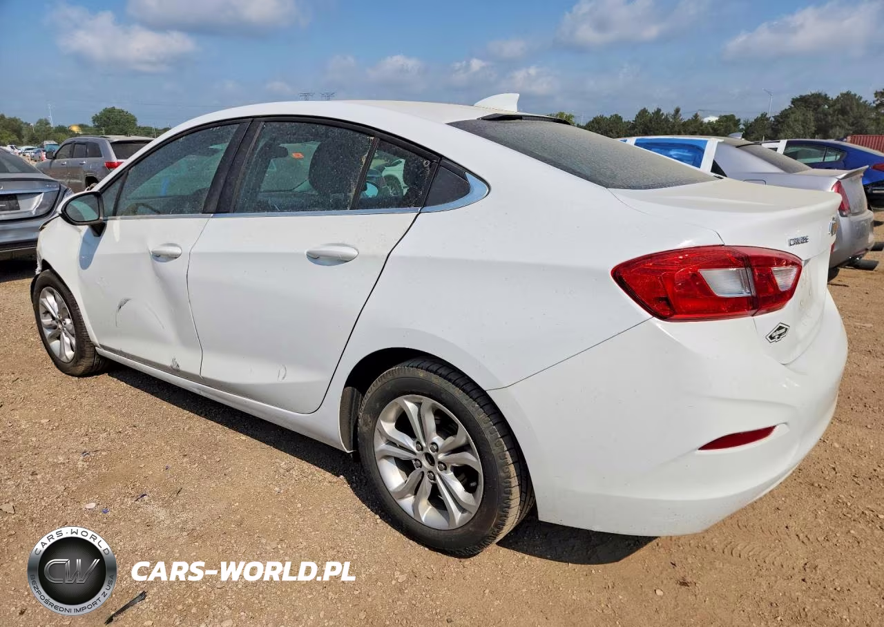 2019 Chevrolet Cruze VIN:1G1BE5SM6K7146171 - 2
