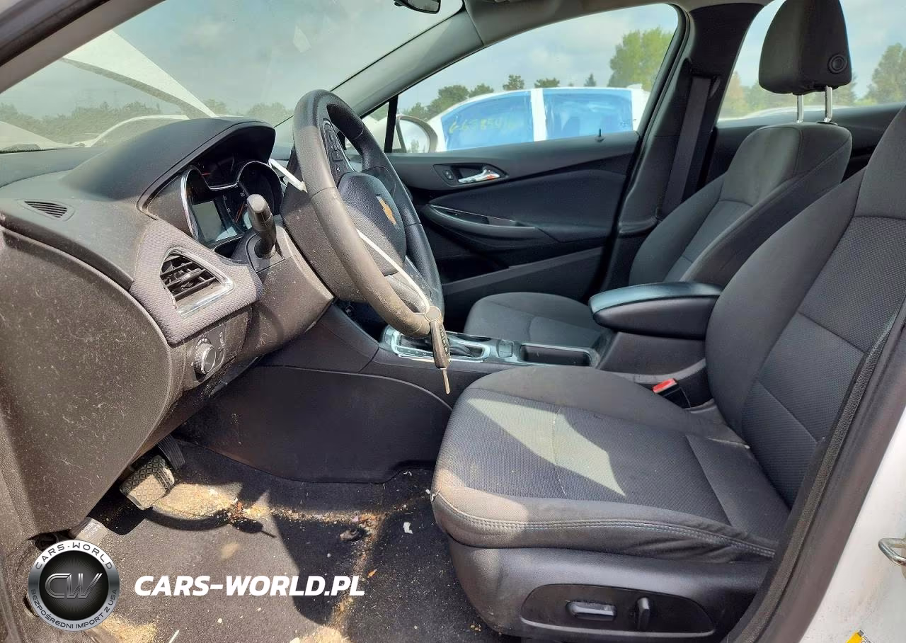 2019 Chevrolet Cruze VIN:1G1BE5SM6K7146171 - 7