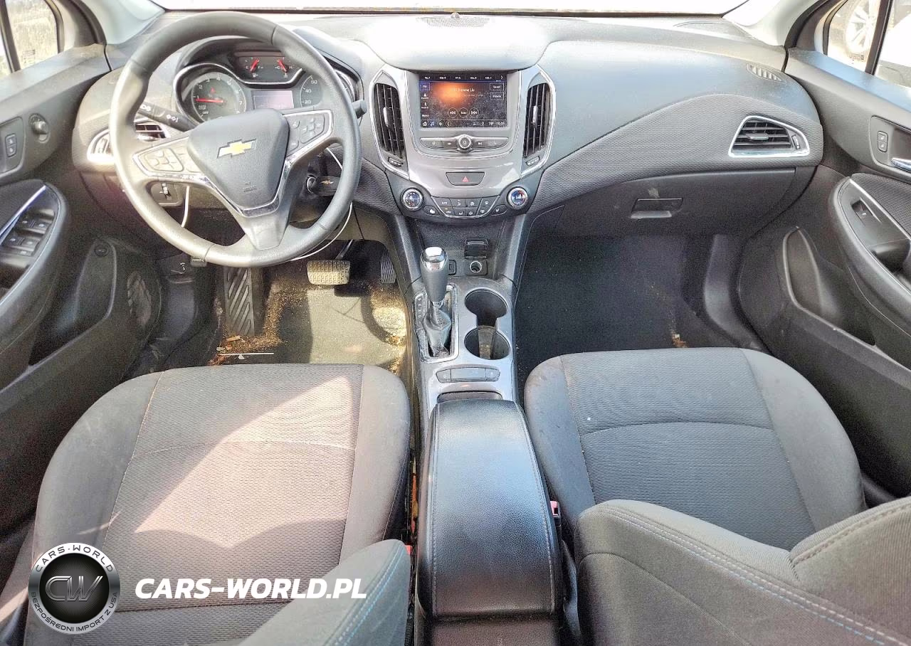 2019 Chevrolet Cruze VIN:1G1BE5SM6K7146171 - 8