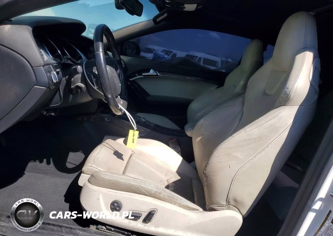 2011 Audi S5 Premium Plus VIN:WAUCVAFR4BA014374 - 7