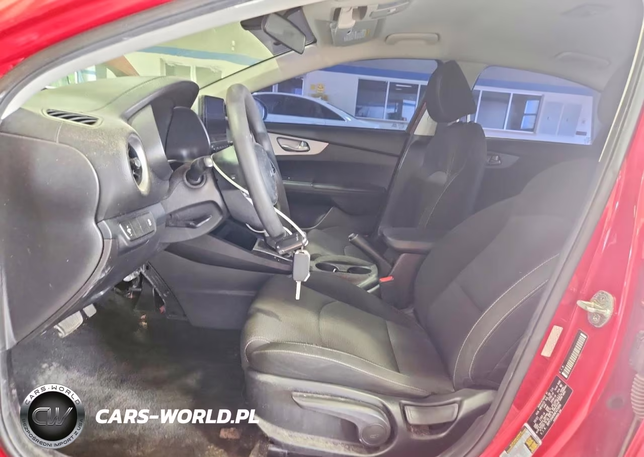 2022 Kia Forte Lxs VIN:3KPF24AD8NE425896 - 7
