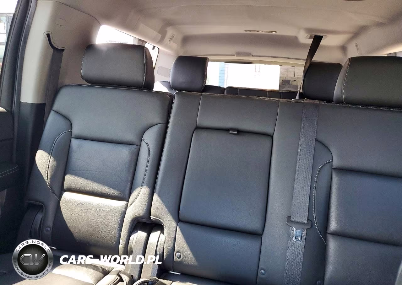 2018 Chevrolet Suburban K1500 Lt VIN:1GNSKHKC4JR358764 - 10