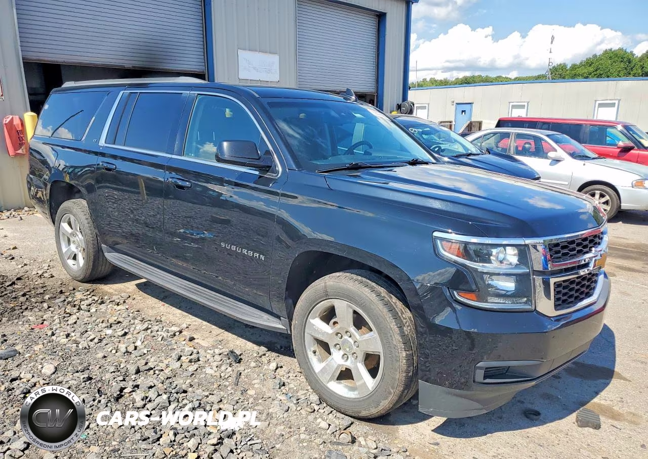 2018 Chevrolet Suburban K1500 Lt VIN:1GNSKHKC4JR358764 - 4