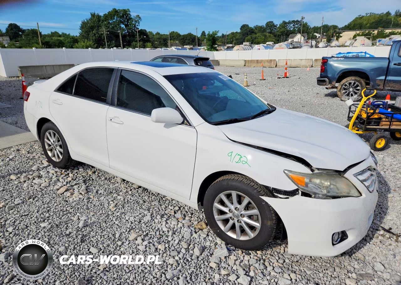 2011 Toyota Camry Xle V6 VIN:4T1BK3EK9BU610016 - 4