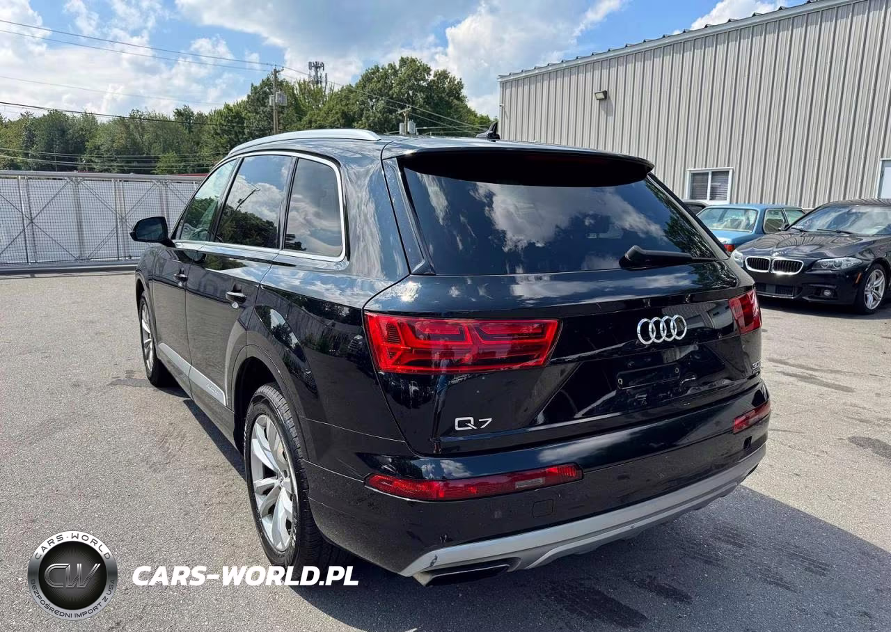 2017 Audi Q7 Premium VIN:WA1AAAF70HD019576 - 2