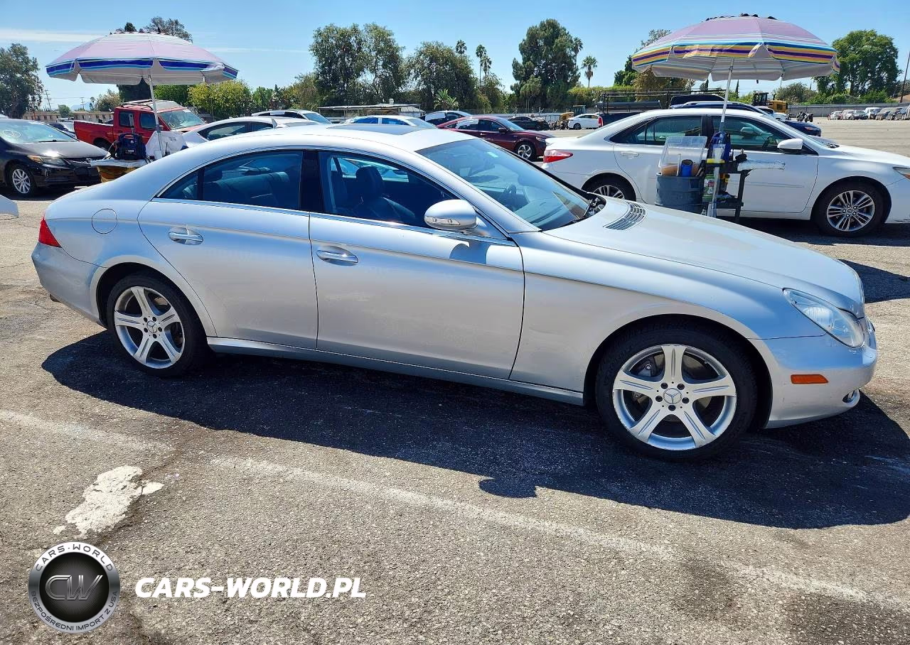 2007 Mercedes-Benz Cls 550 VIN:WDDDJ72XX7A100537 - 4