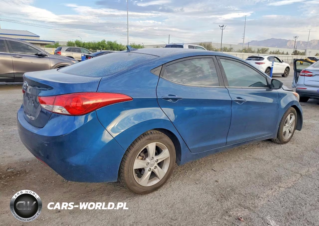 2013 Hyundai Elantra Gls VIN:KMHDH4AE1DU955699 - 3