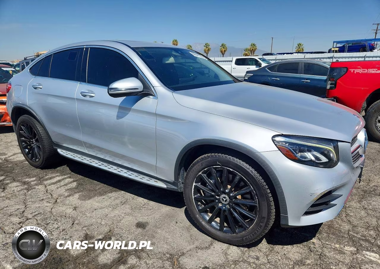 2017 Mercedes-Benz Glc Coupe 300 4Matic VIN:WDC0J4KB8HF283883 - 4