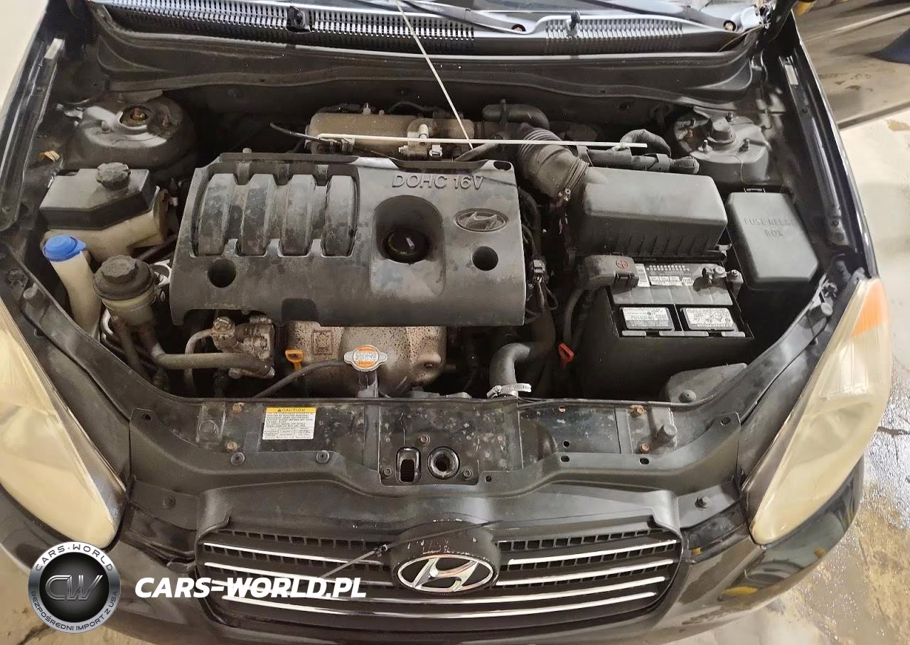 2009 Hyundai Accent Gs VIN:KMHCM36C39U138184 - 11