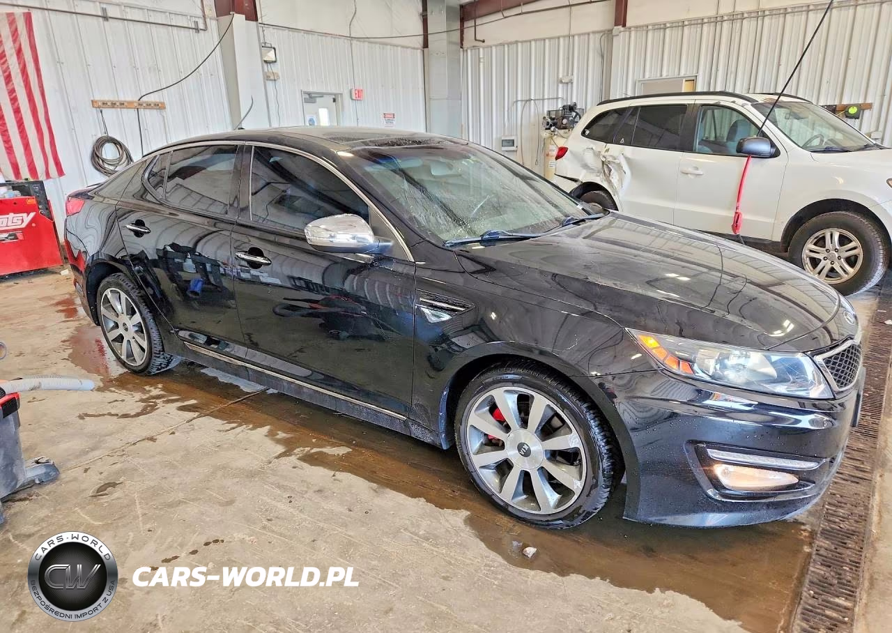 2013 Kia Optima Sx VIN:5XXGR4A66DG113504 - 4
