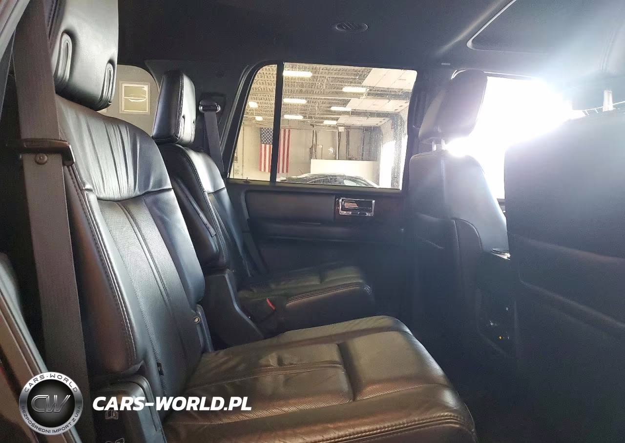 2016 Lincoln Navigator Select VIN:5LMJJ2JT6GEL00864 - 11