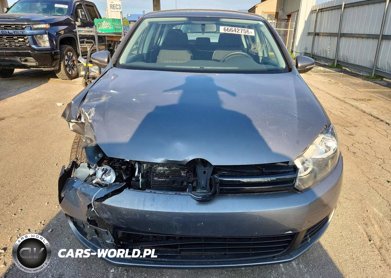2013 Volkswagen Golf VIN:WVWDB7AJ5DW140236 - 5