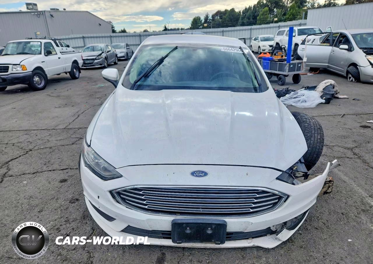2017 Ford Fusion Se Hybrid VIN:3FA6P0LU2HR368539 - 5