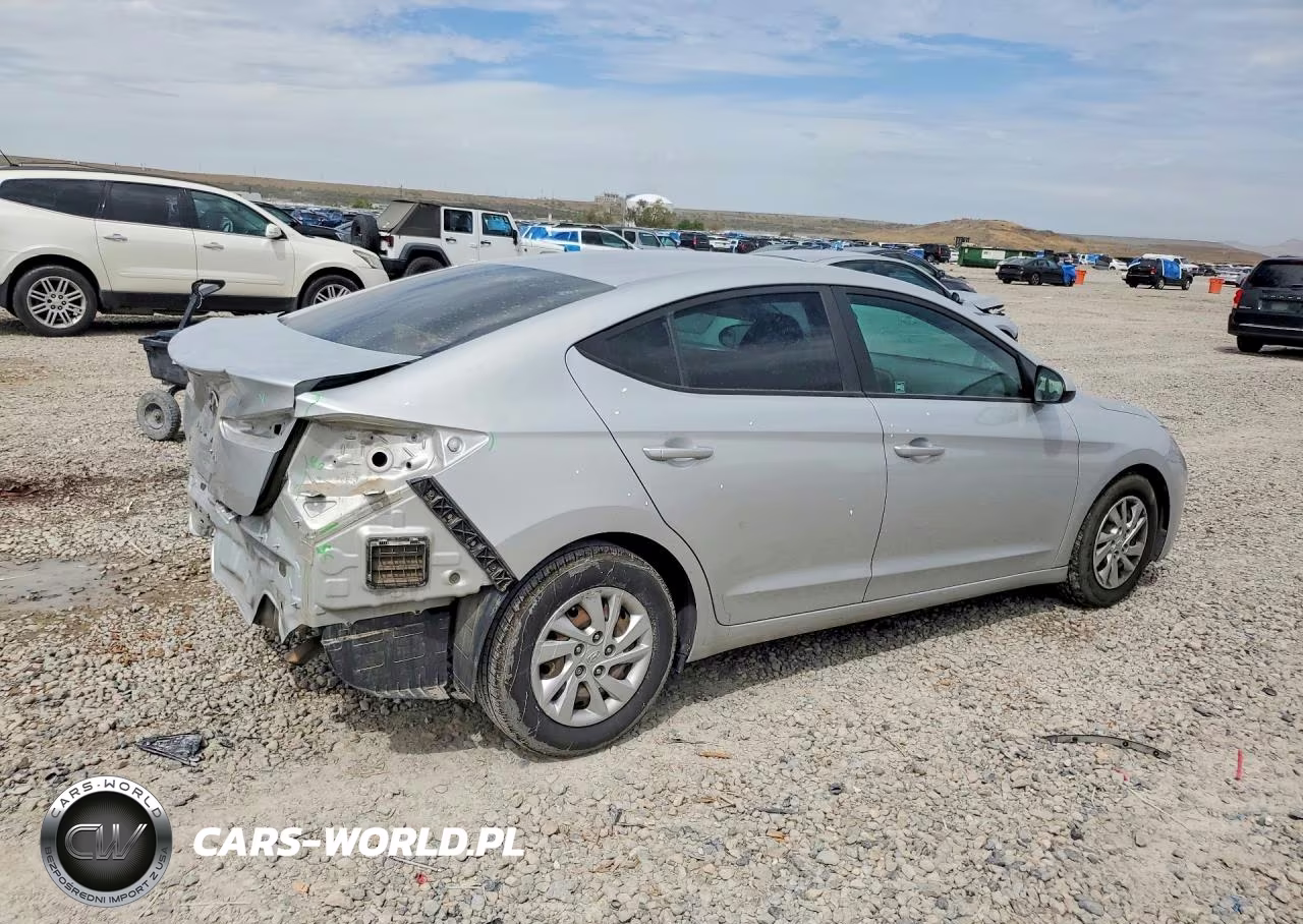 2019 Hyundai Elantra Se VIN:5NPD74LF6KH438385 - 3