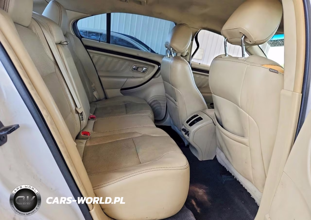 2015 Ford Taurus Limited VIN:1FAHP2F81FG121035 - 10