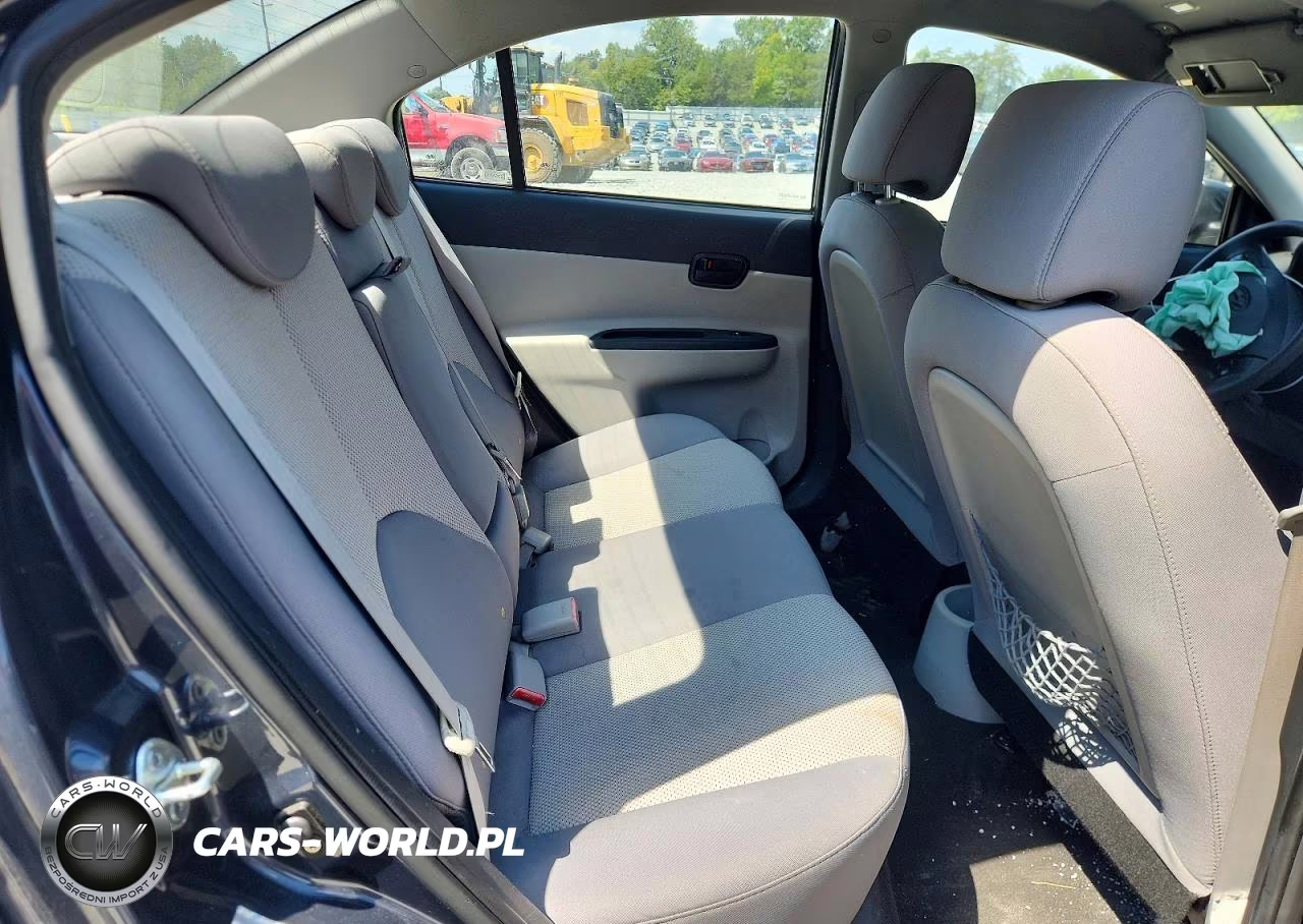 2011 Hyundai Accent Gls VIN:KMHCN4AC5BU605430 - 10