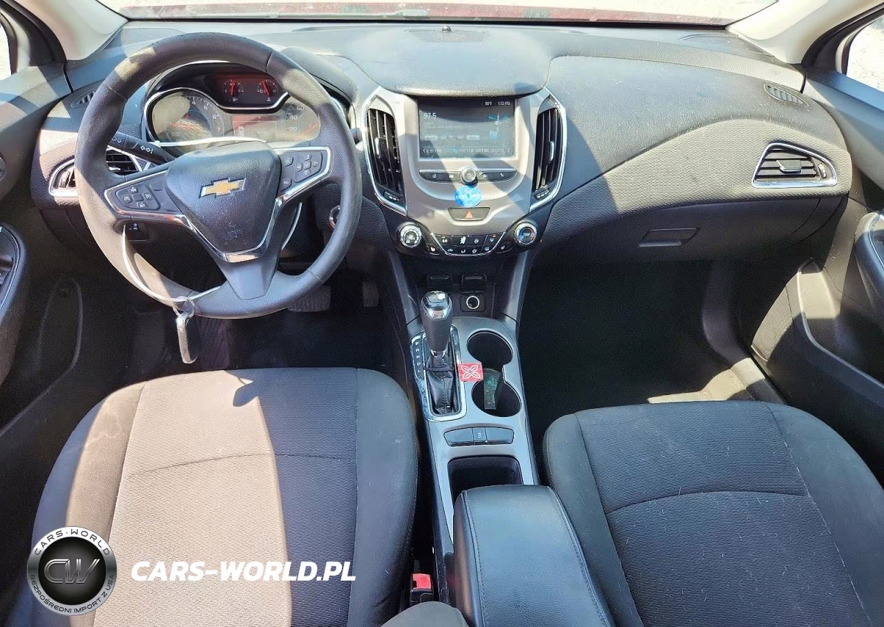 2017 Chevrolet Cruze Lt VIN:1G1BE5SM3H7174809 - 8