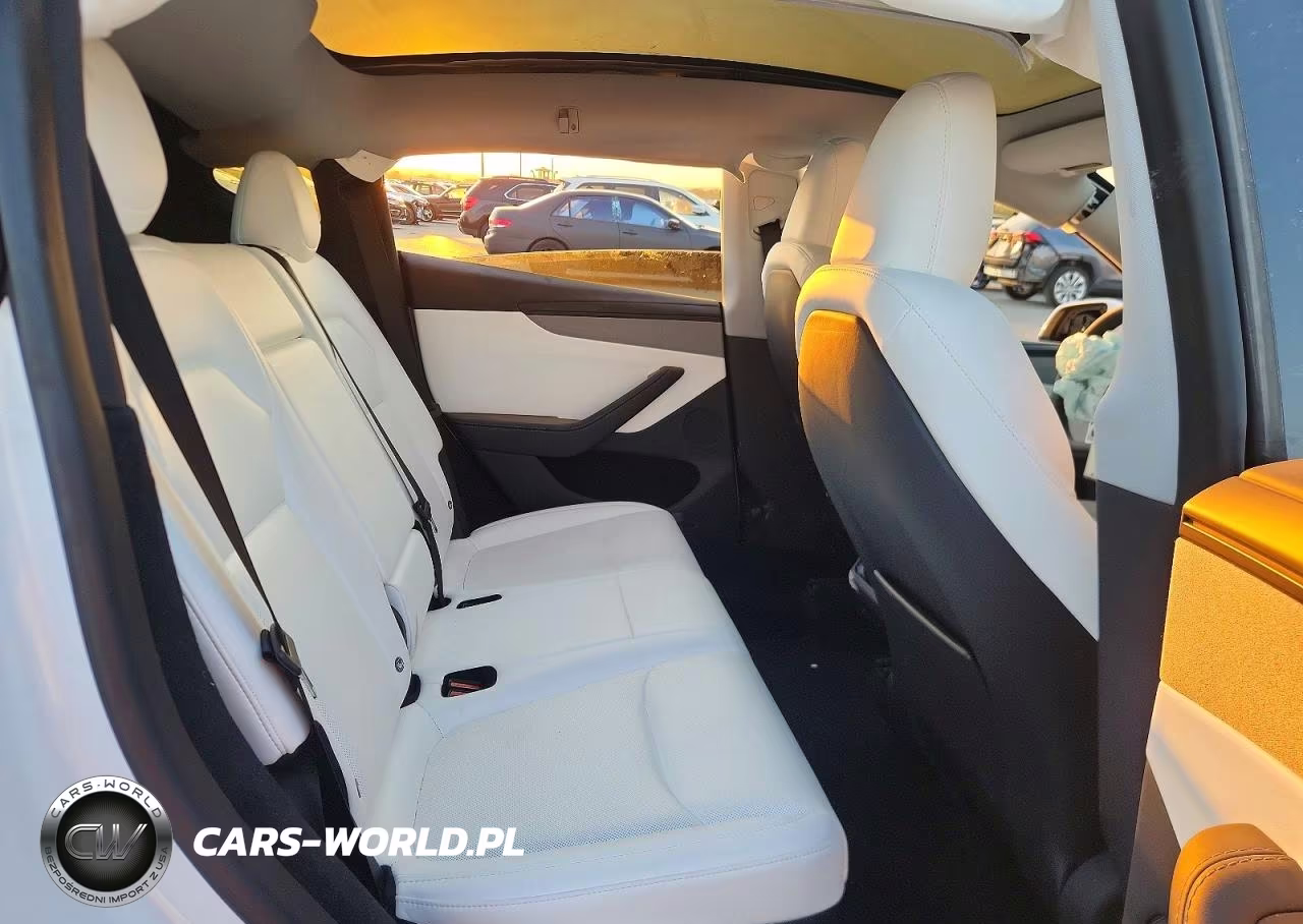 2026 Tesla Model Y VIN:7SAYGDED9TA455016 - 10