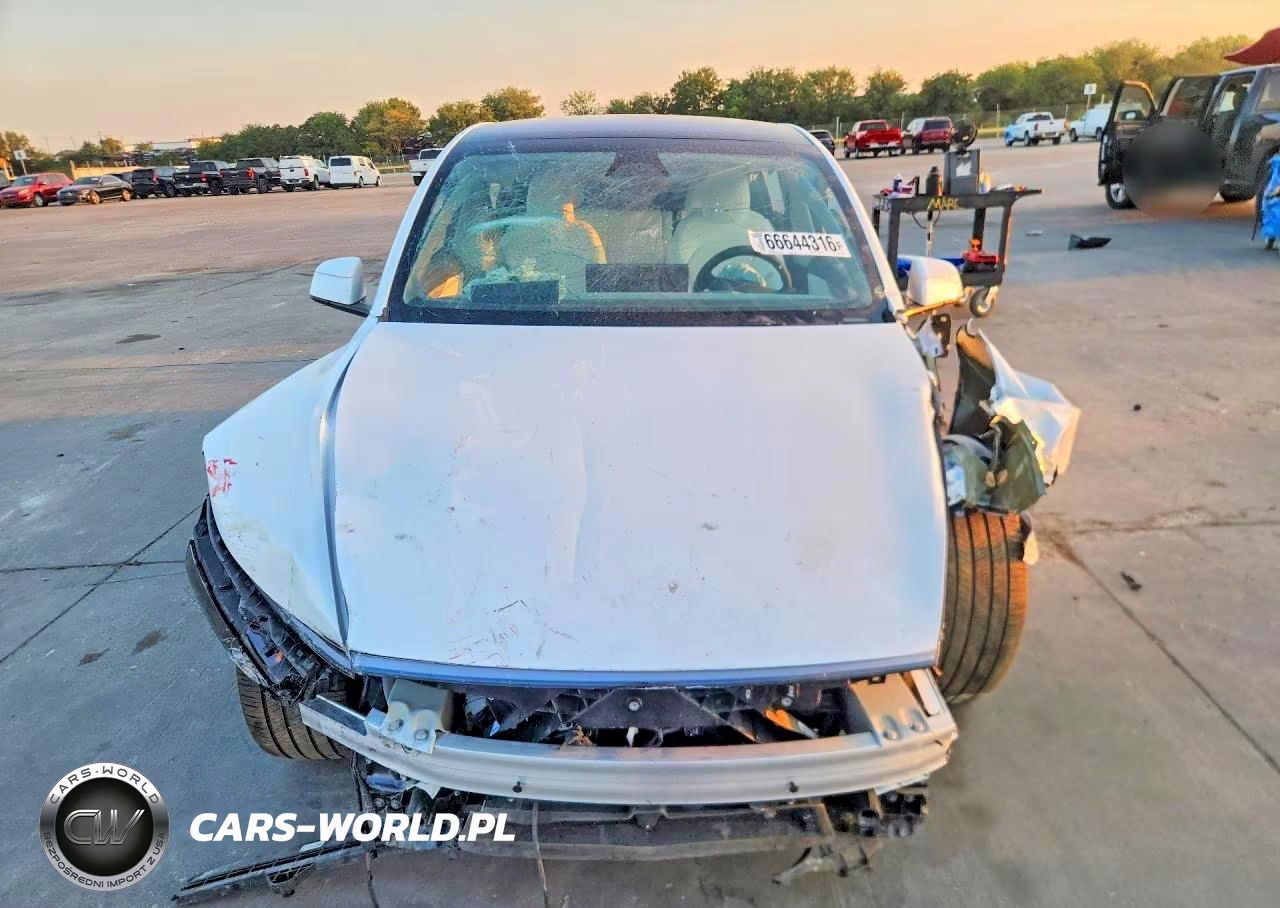 2026 Tesla Model Y VIN:7SAYGDED9TA455016 - 5
