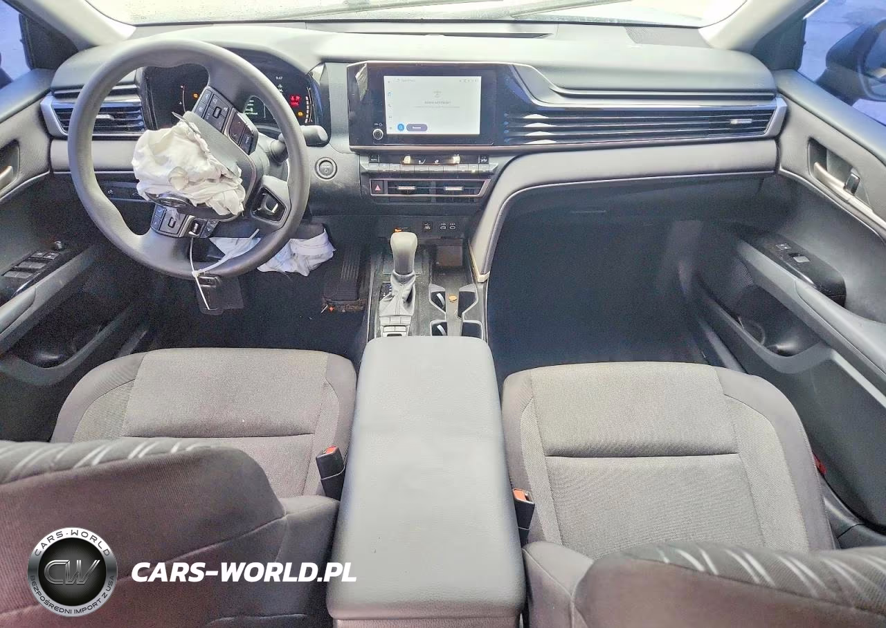 2025 Toyota Camry Le VIN:4T1DAACK3SU601511 - 8
