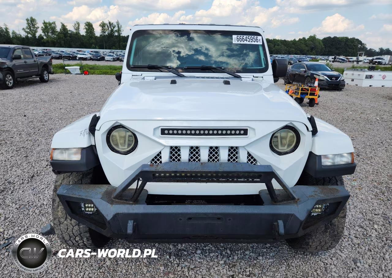 2019 Jeep Wrangler Unlimited Sahara VIN:1C4HJXEN3KW600279 - 5