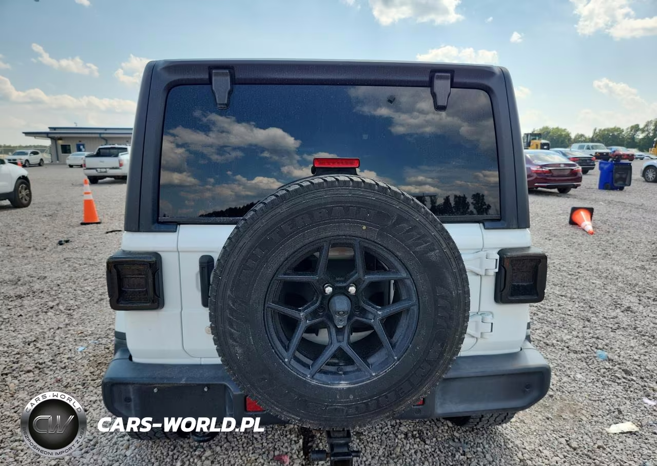 2019 Jeep Wrangler Unlimited Sahara VIN:1C4HJXEN3KW600279 - 6