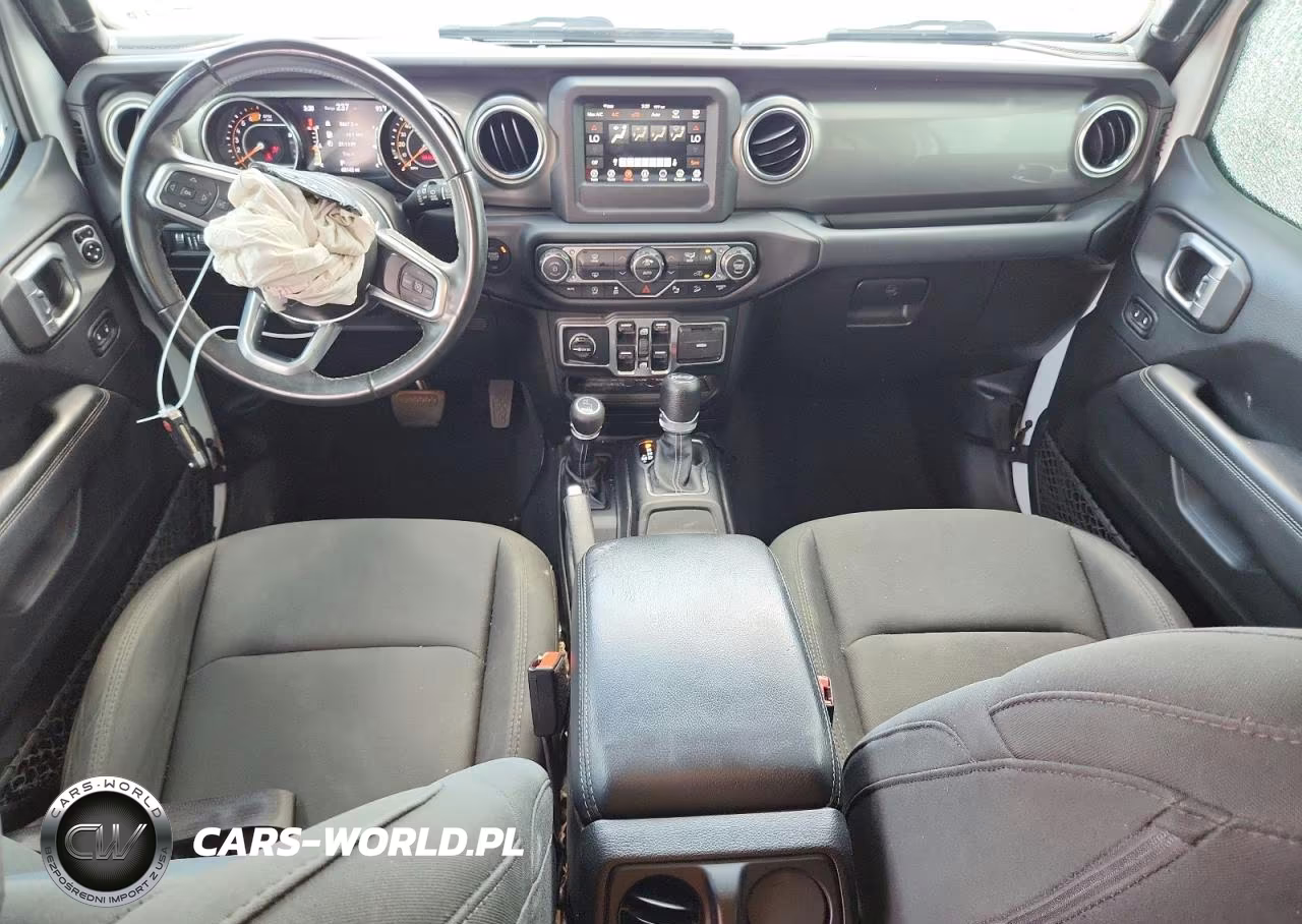 2019 Jeep Wrangler Unlimited Sahara VIN:1C4HJXEN3KW600279 - 8