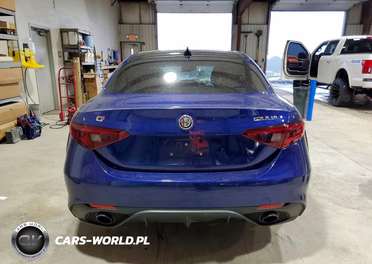 2021 Alfa Romeo Giulia Ti VIN:ZARFANBN8M7648170 - 6
