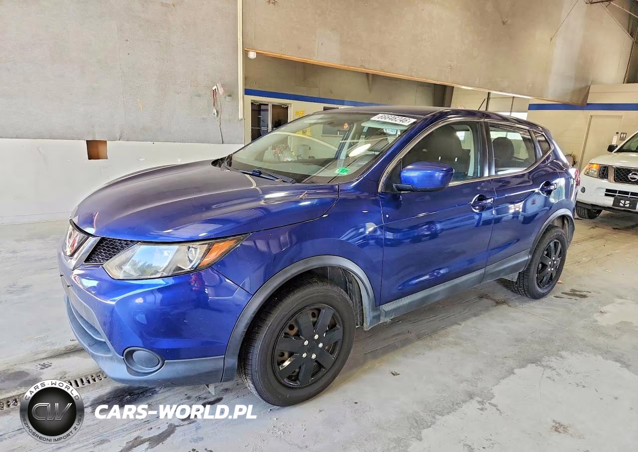 2018 Nissan Rogue Sport S – zdjęcie 1 z 13