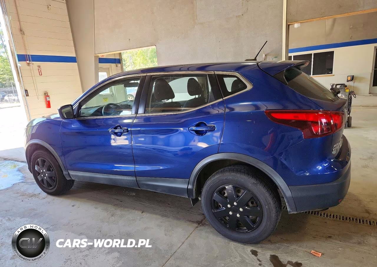 2018 Nissan Rogue Sport S VIN:JN1BJ1CR3JW261808 - 2