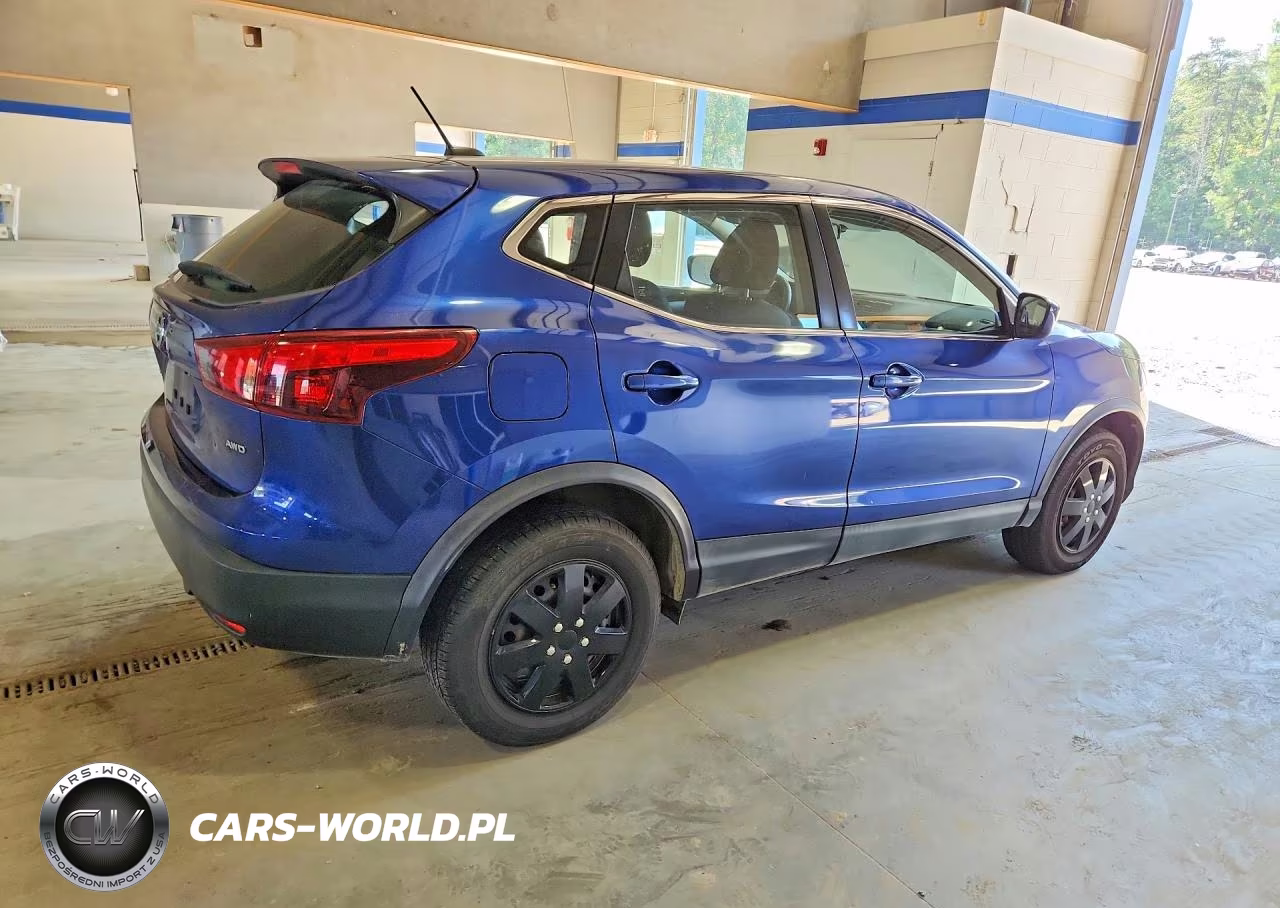 2018 Nissan Rogue Sport S VIN:JN1BJ1CR3JW261808 - 3