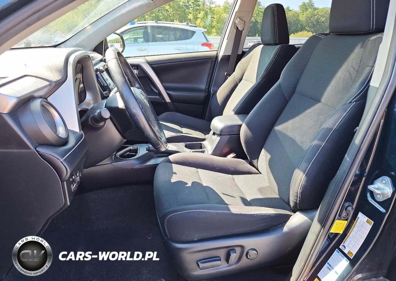 2018 Toyota Rav4 Xle VIN:JTMRFREV0JJ731277 - 7