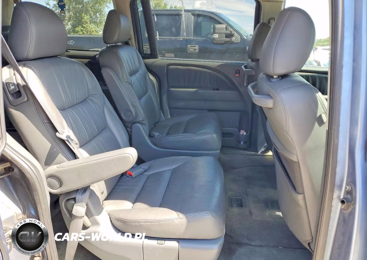 2007 Honda Odyssey Touring VIN:5FNRL38817B009764 - 11