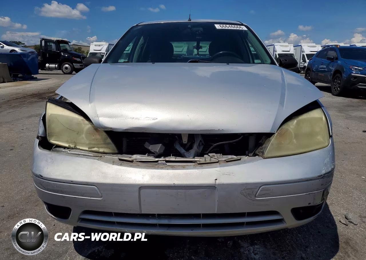 2005 Ford Focus Zx5 VIN:3FAFP37N75R110727 - 5