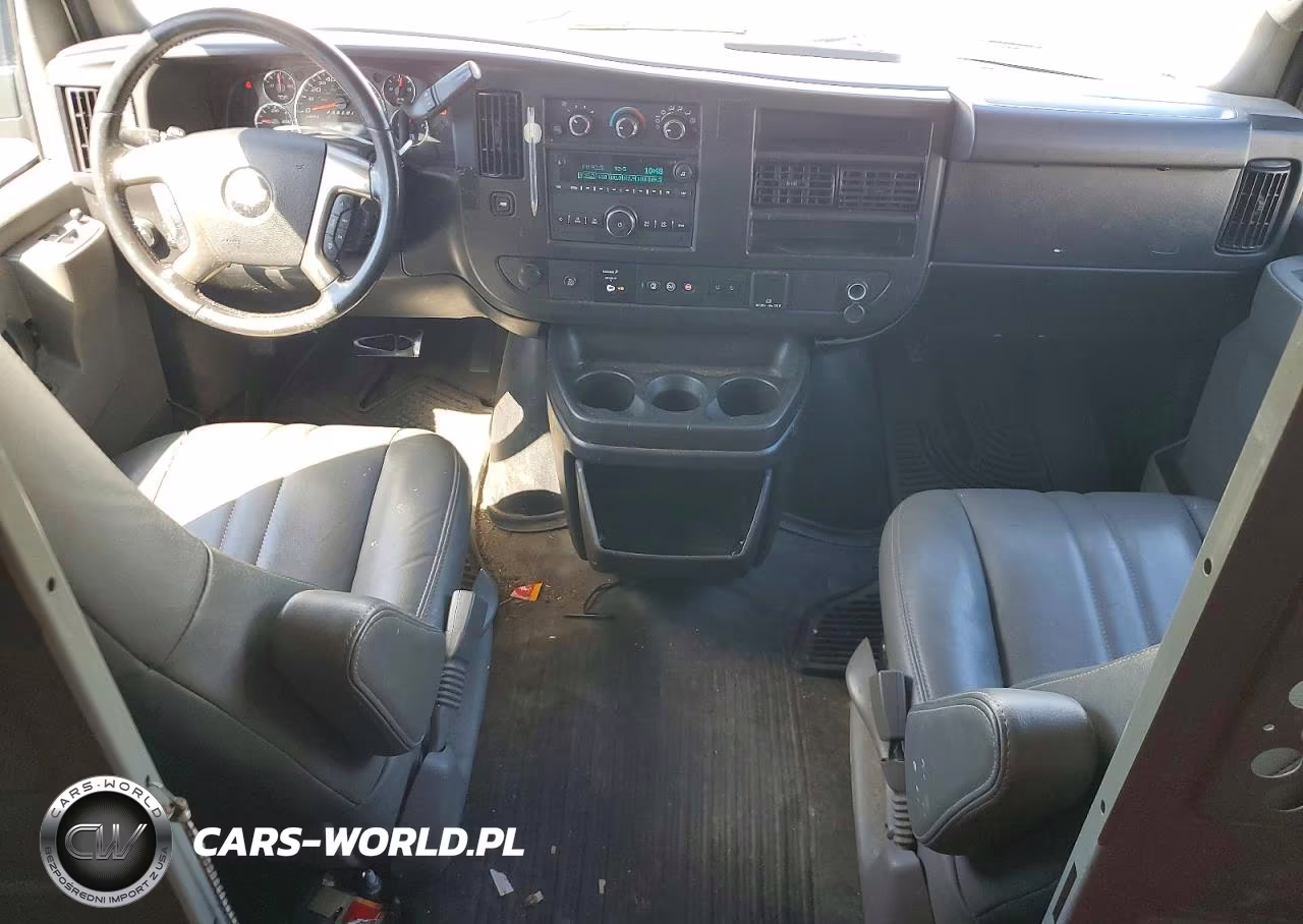 2019 Chevrolet Express G2500 VIN:1GCWGAFP9K1147267 - 8