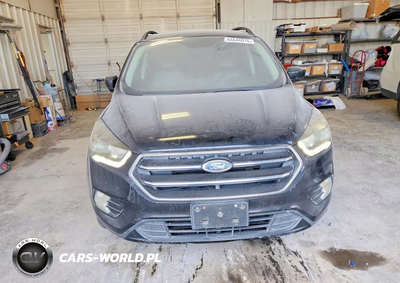 2017 Ford Escape Se VIN:1FMCU0GD3HUD10038 - 5