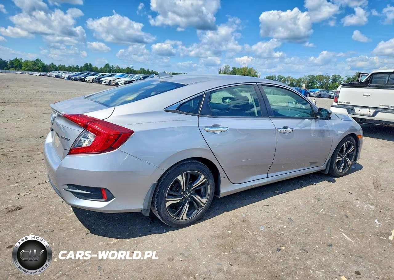 2017 Honda Civic Touring VIN:19XFC1F90HE204717 - 3