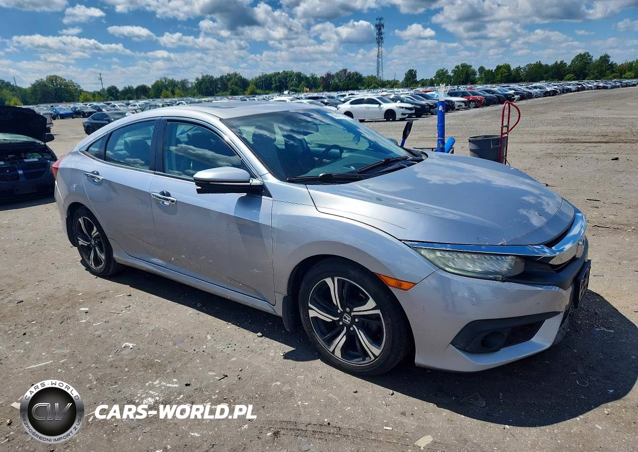 2017 Honda Civic Touring VIN:19XFC1F90HE204717 - 4