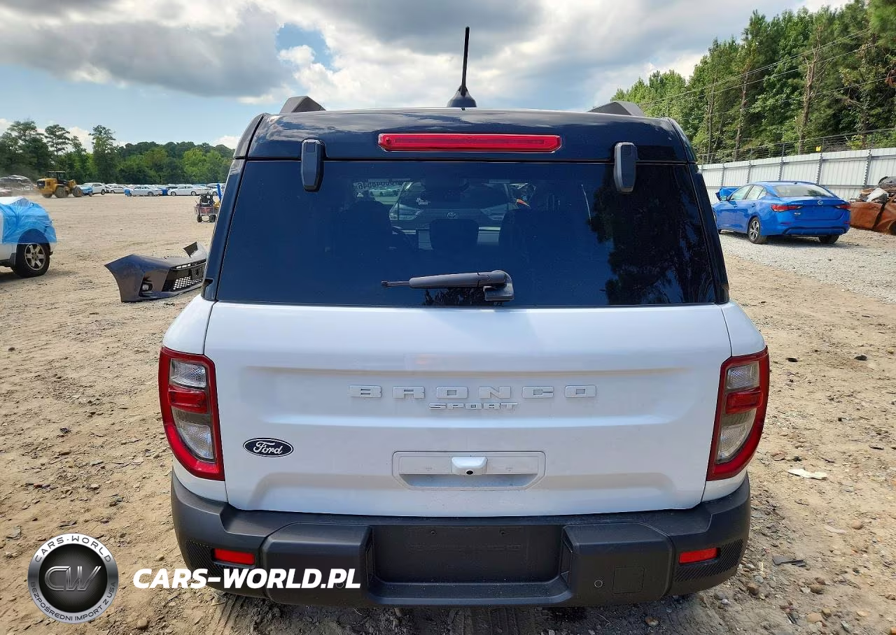 2026 Ford Bronco Sport Outer Banks VIN:3FMCR9CN6TRE52470 - 6