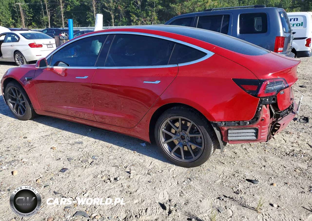 2018 Tesla Model 3 VIN:5YJ3E1EB4JF064317 - 2