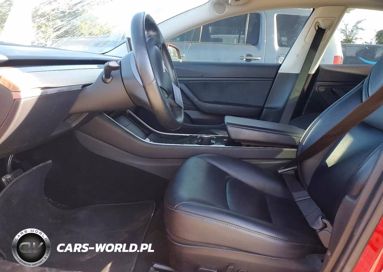 2018 Tesla Model 3 VIN:5YJ3E1EB4JF064317 - 7