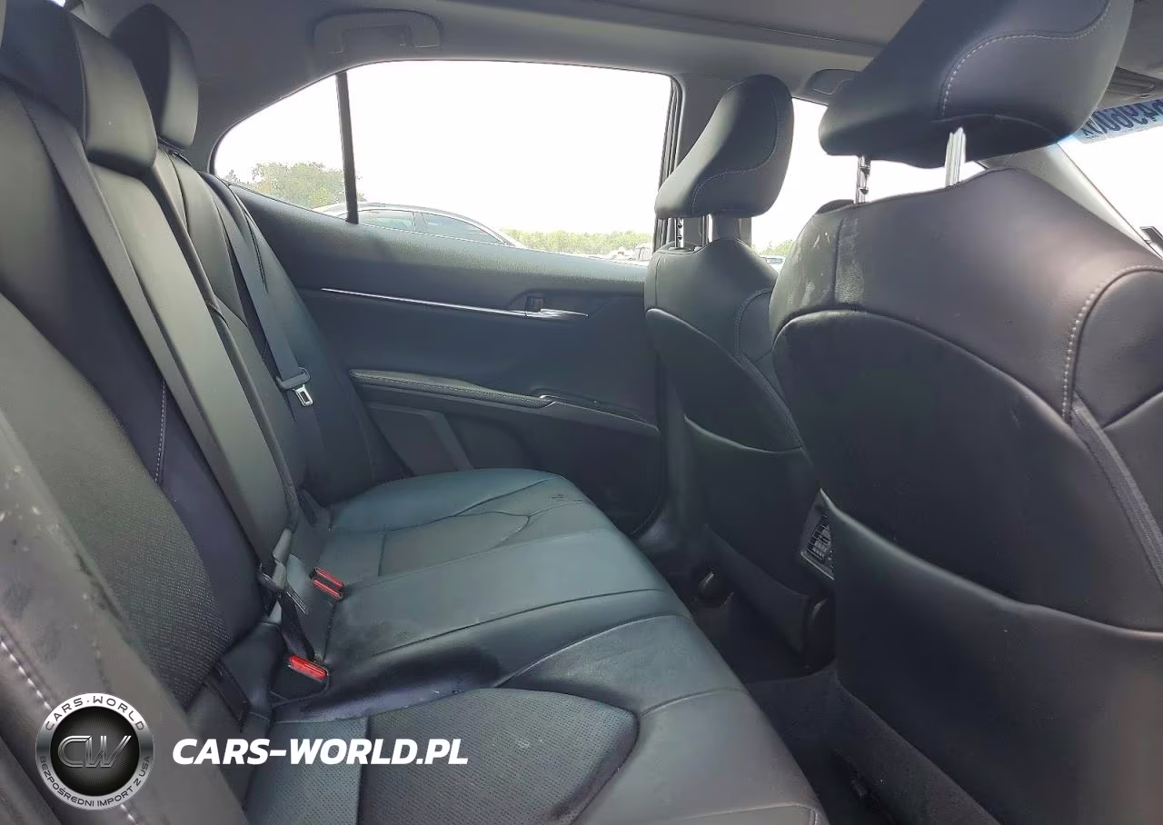 2020 Toyota Camry Xse VIN:4T1K61AKXLU508997 - 10