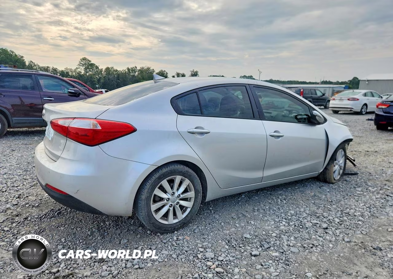 2015 Kia Forte Lx VIN:KNAFX4A67F5272165 - 3