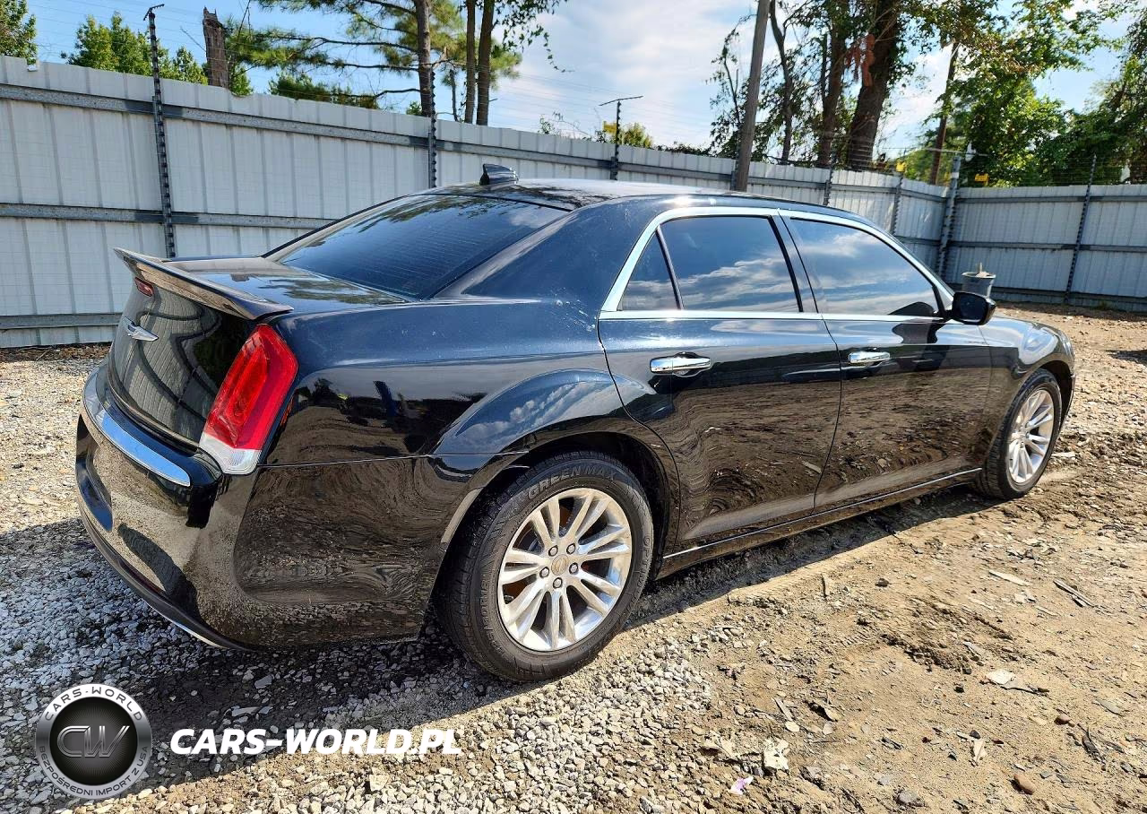 2016 Chrysler 300C VIN:2C3CCAEG6GH319896 - 3